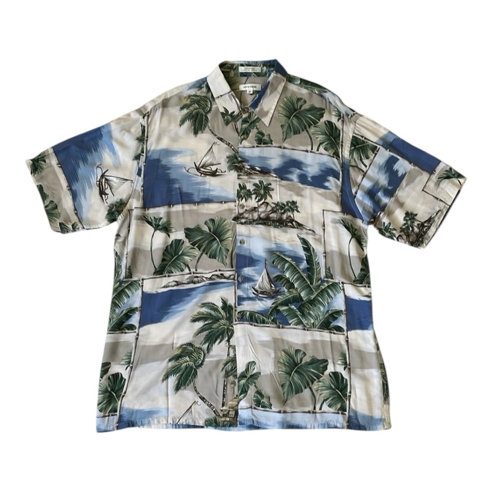 ♥️Pierre Cardin♥️ Men’s Button Down Hawaiian shirt. Size (XL)